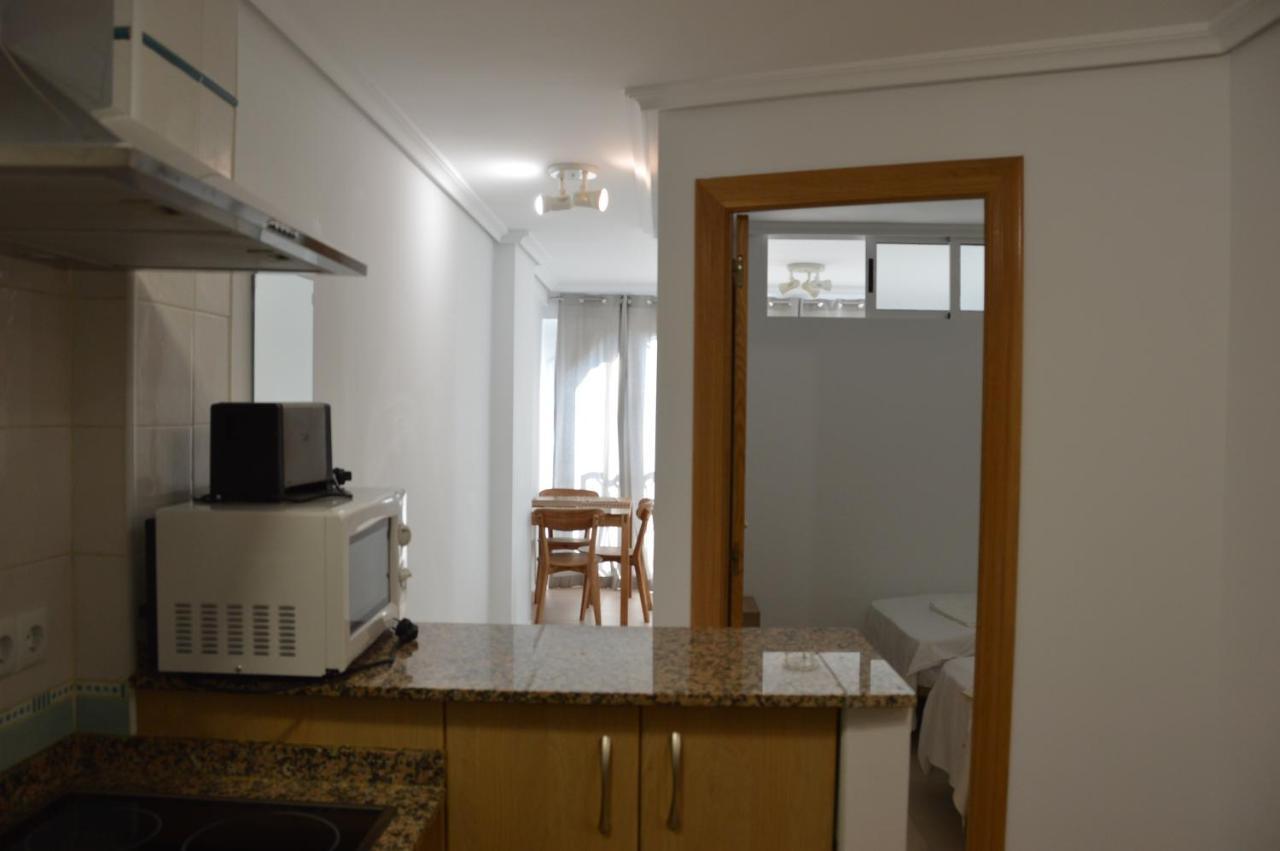 Apts Ara With Pool Benidorm Zewnętrze zdjęcie