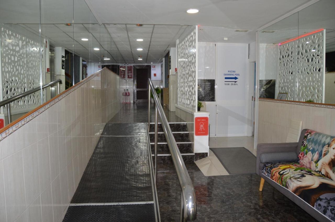 Apts Ara With Pool Benidorm Zewnętrze zdjęcie