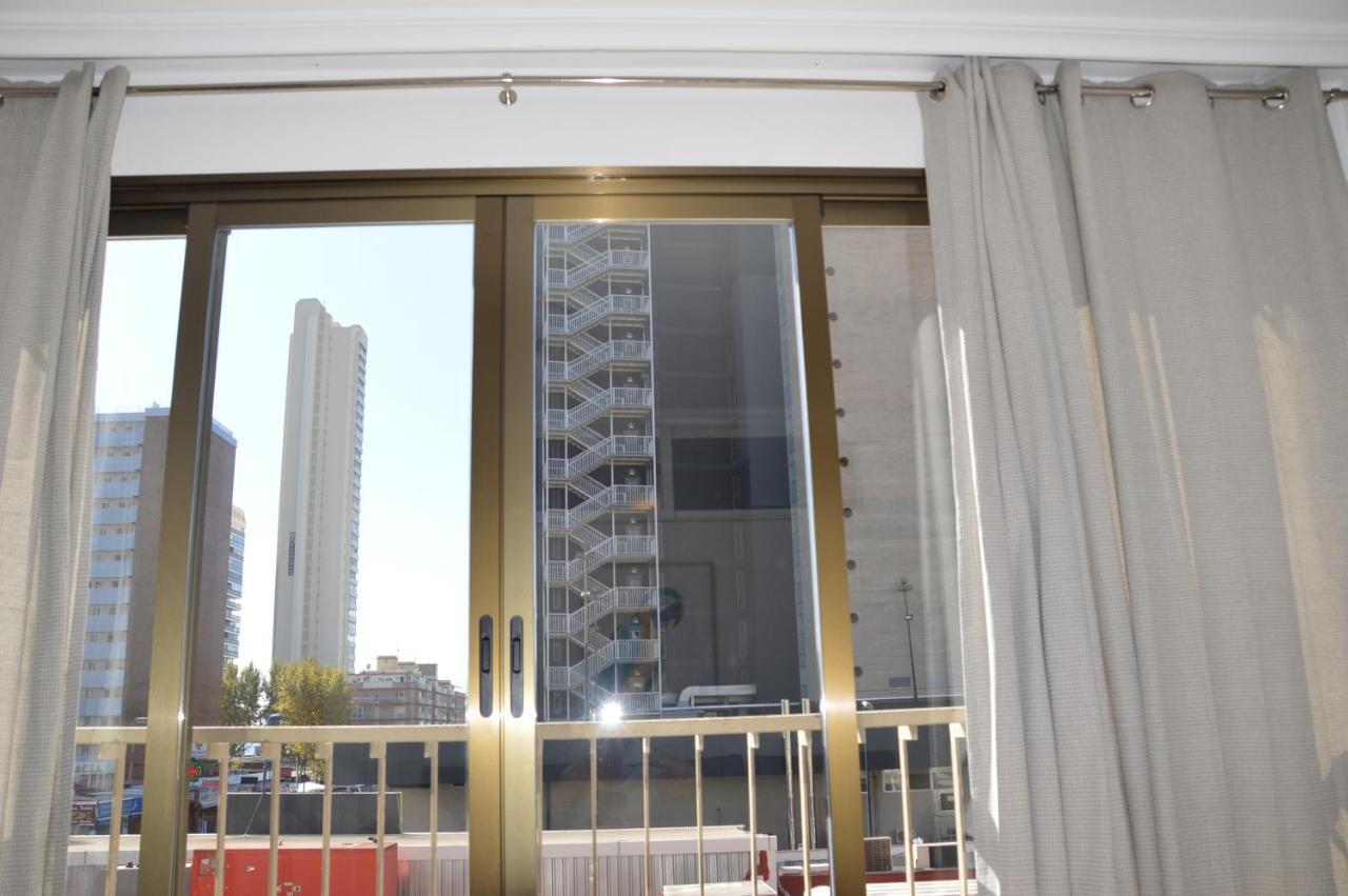 Apts Ara With Pool Benidorm Zewnętrze zdjęcie